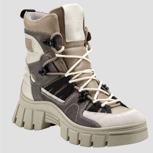 Guess Haler Hiker Boots
